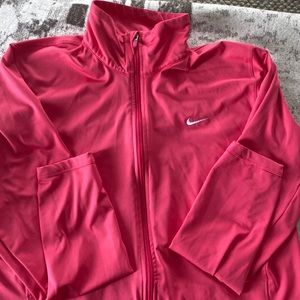 Like new Women’s XL Nike pink full zip running long sleeve jacket